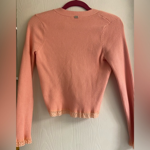 SOLD 🍑 - Picture 4 of 5